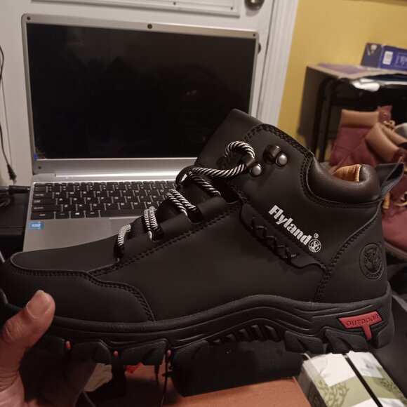 Fly land shoes main image 7